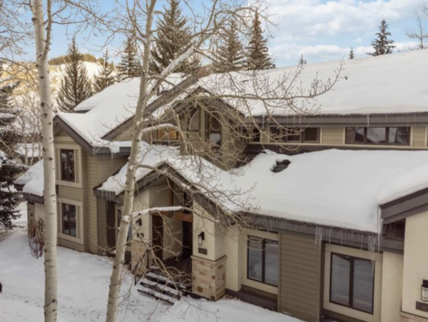 Beaver Creek Luxury Vacation Accommodation 200 Yard to Lift